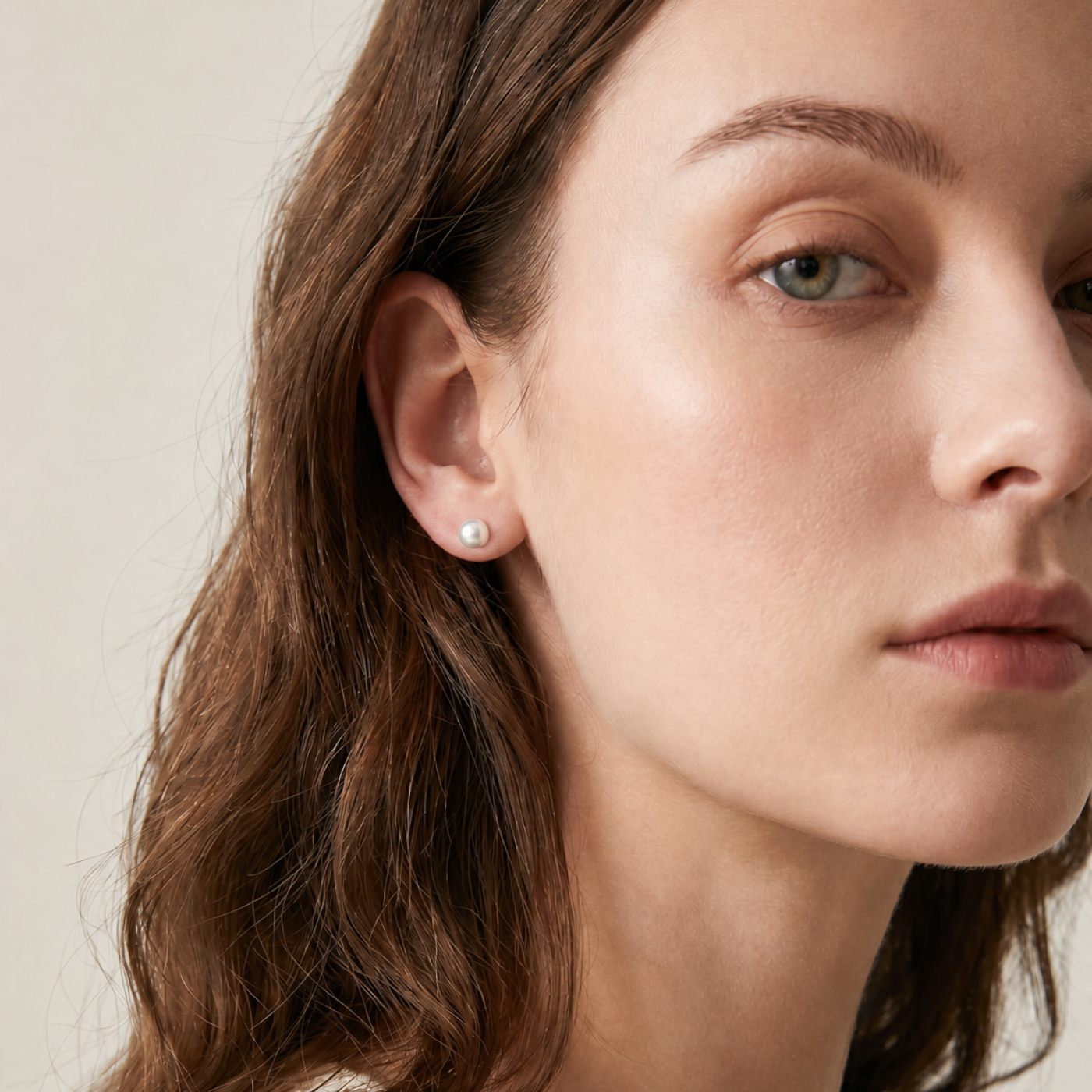 Perla Ball Back Earrings